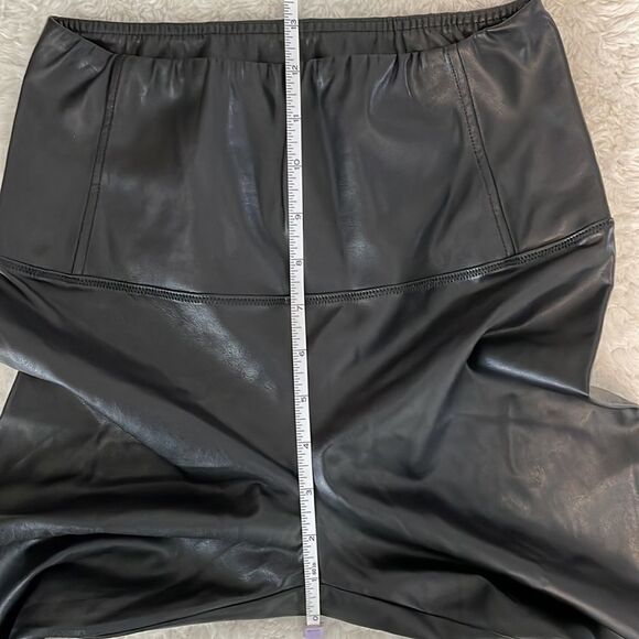 Wilfred Free Faux Leather Leggings Size Small - Picture 10 of 13